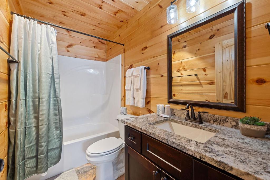 Bobcat Den By Eden Crest Villa Gatlinburg Eksteriør billede