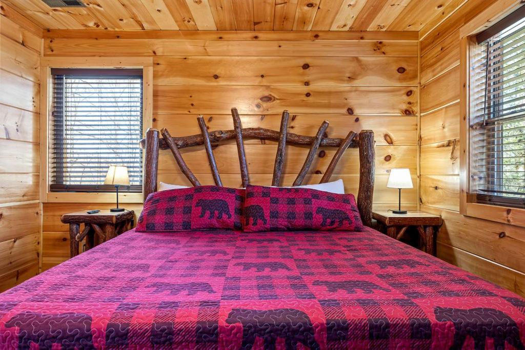 Bobcat Den By Eden Crest Villa Gatlinburg Eksteriør billede