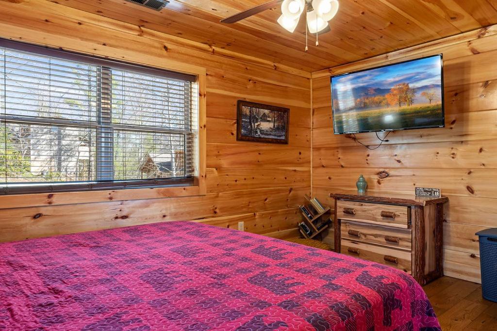 Bobcat Den By Eden Crest Villa Gatlinburg Eksteriør billede