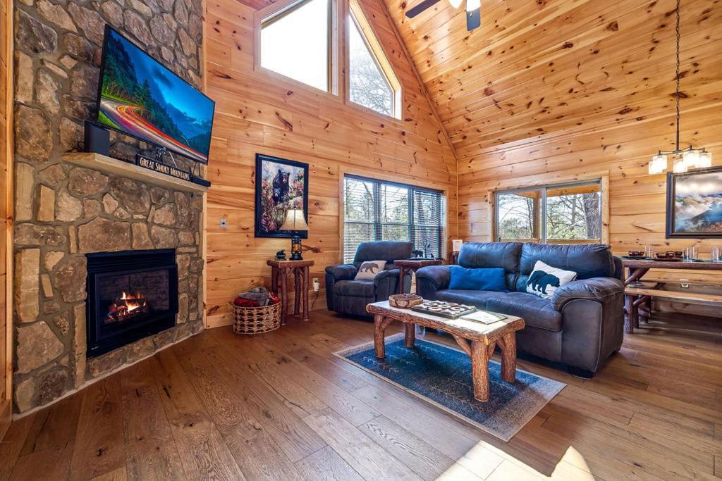 Bobcat Den By Eden Crest Villa Gatlinburg Eksteriør billede