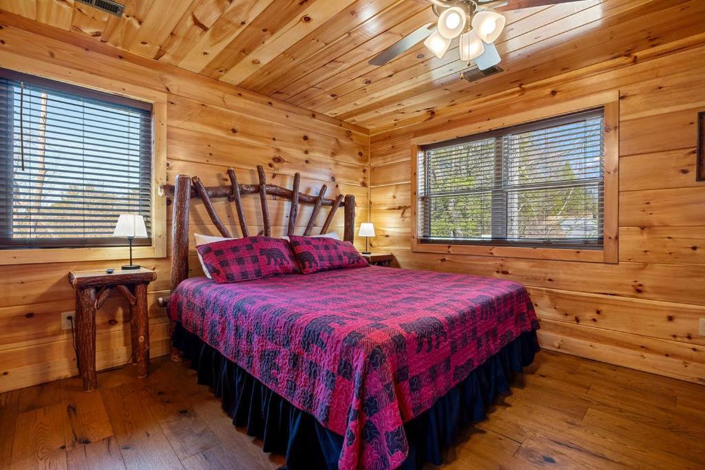 Bobcat Den By Eden Crest Villa Gatlinburg Eksteriør billede