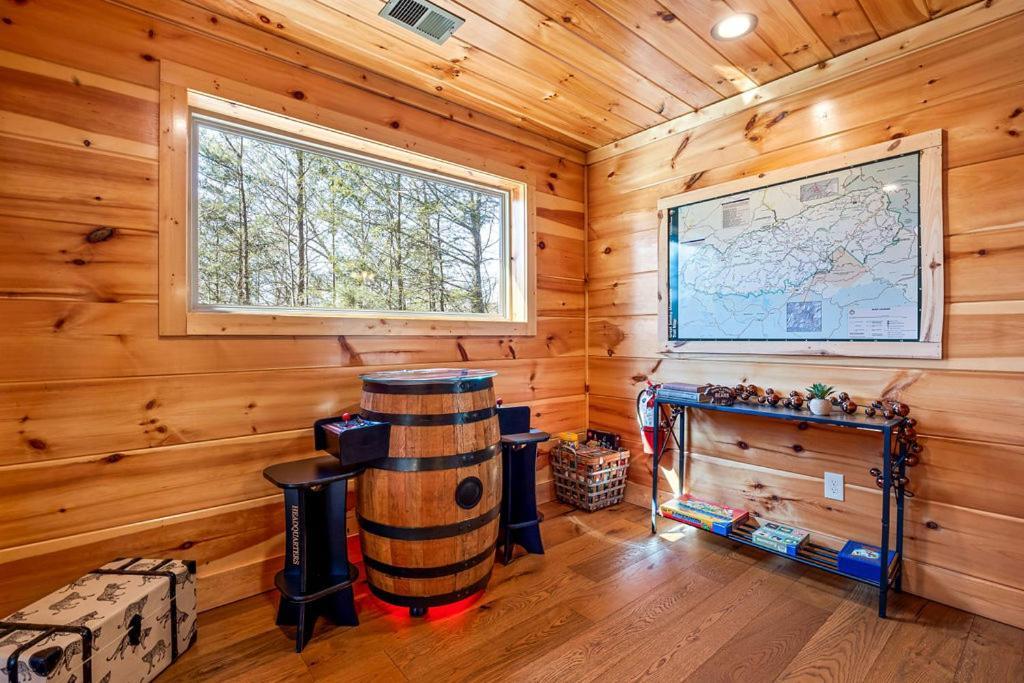 Bobcat Den By Eden Crest Villa Gatlinburg Eksteriør billede