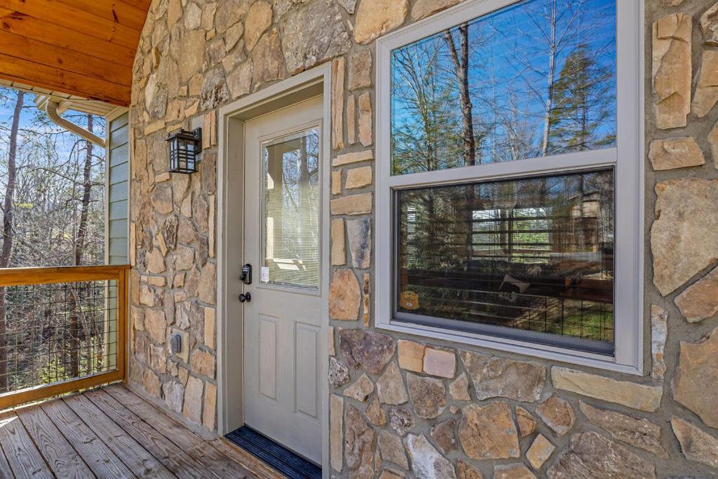 Bobcat Den By Eden Crest Villa Gatlinburg Eksteriør billede